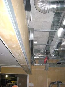 「ル・キヤ新丸ビル」進行中その２