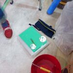 モビールアーティストいろけんさんの道具箱と神戸フランツさんちか店用の錨モビールのサンプル