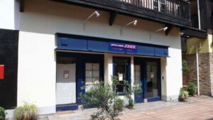 神戸フランツFrantz-umieモザイク2-kobe-Harborland-mosaic-改装前の店舗ファサードの写真