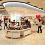 アクセサリー物販店舗デザイン設計事例-アニミモティオ(ANIMI MOTIO)mikke店-クラシカルなイメージの什器で構成されたショップ