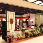 店舗デザイン設計事例-飲食店ベトナム料理レストラン-インドシナ(INDOCHINA)淀屋橋オドナ店-大阪-ベトナムの古い家の庭の様な店舗ファサード