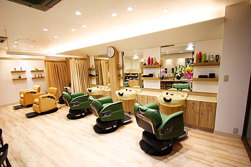 美容室理容室デザイン設計実績事例-hair-amuse-pearl(ヘアアミューズパール)-店内全景