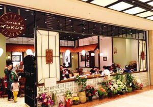 飲食店舗デザイン設計事例-ベトナム料理インドシナ淀屋橋オドナ-共用部から見た店舗ファサード全景