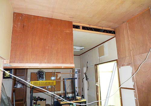 mamma cafe しんたに、解体された収納