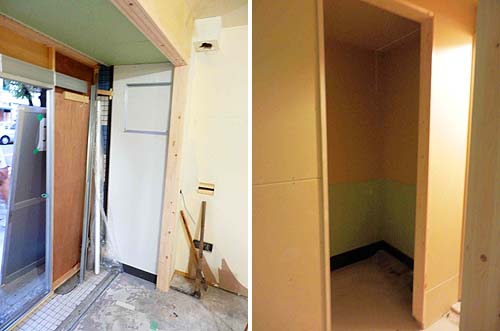 店舗デザイン設計Project、mamma cafe しんたに、左：ファサードに取り付けられた引き戸用の枠、右：トイレの間仕切り壁の下地