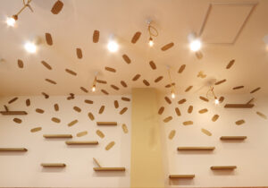 店舗デザイン設計実績事例、飲食、mamma cafe しんたに、シンボルツリー