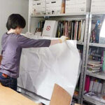 ナンガ滋賀本社ショールームの壁の雪山パネルの製作の様子