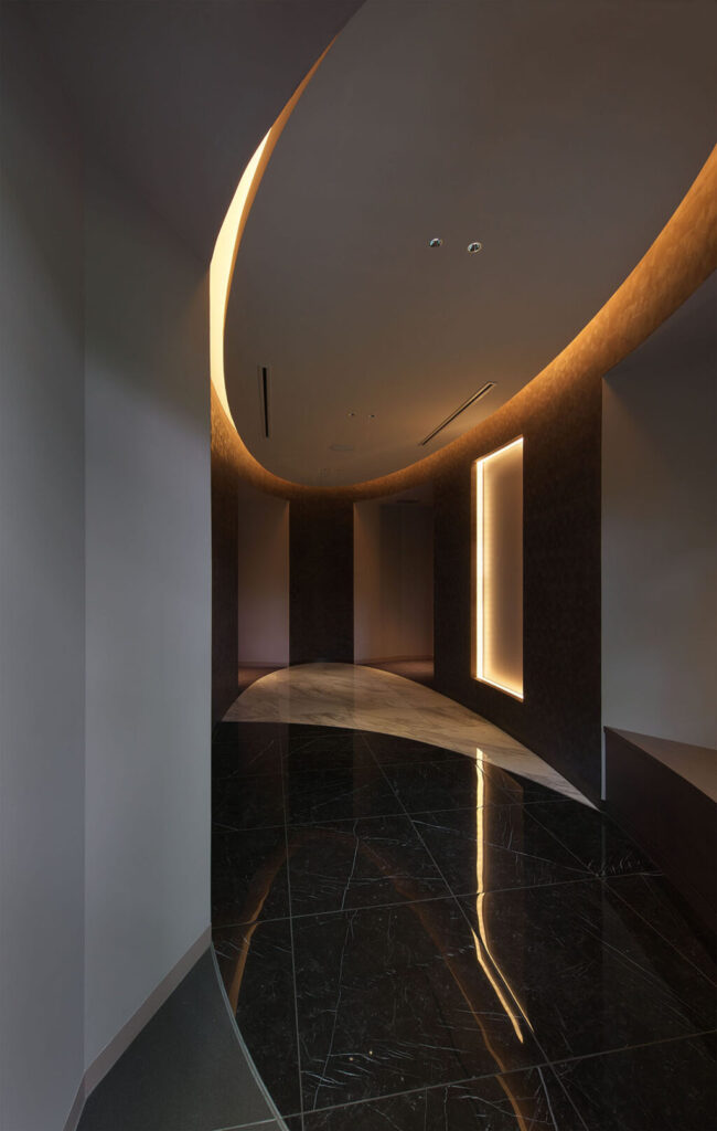 空間リノベーションデザイン実績事例、住宅、奈良富雄の家、楕円形の玄関ホール