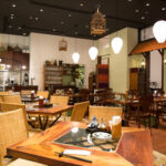 飲食店舗デザイン設計実績事例、ベトナム料理インドシナ、テラスのある瓦屋根のベトナムのお家のイメージ