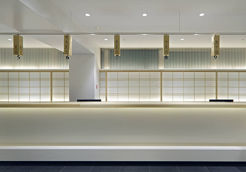 公共サービス施設空間デザイン設計実績事例、京都総合観光案内所、京なび、観光案内カウンター