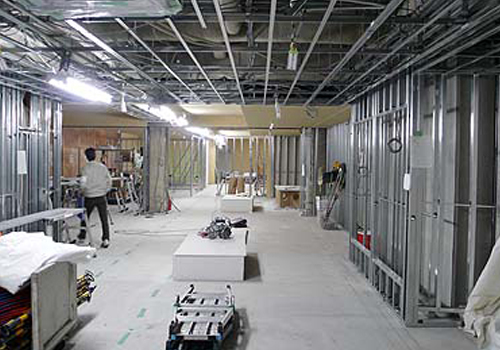 京都総合観光案内所の下地工事が完了