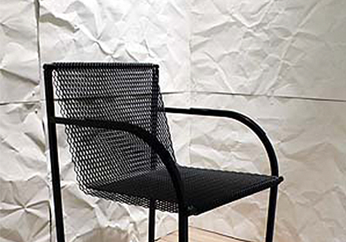 倉俣史朗さんデザインのエキスパンドメタルチェア